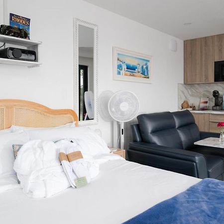 Lakescape - Waterfront Self- Catering Cabins Enniskillen Esterno foto