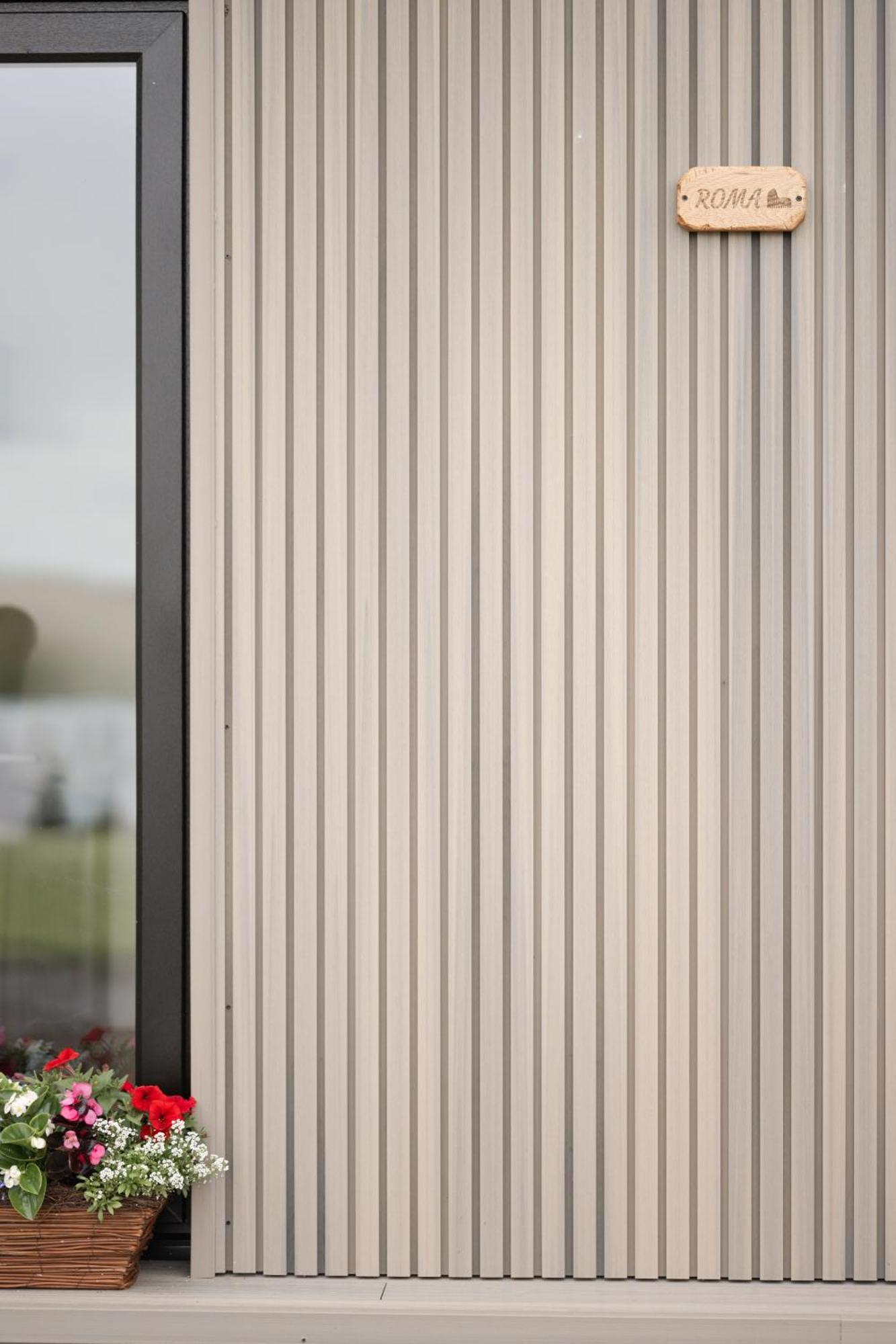 Lakescape - Waterfront Self- Catering Cabins Enniskillen Esterno foto