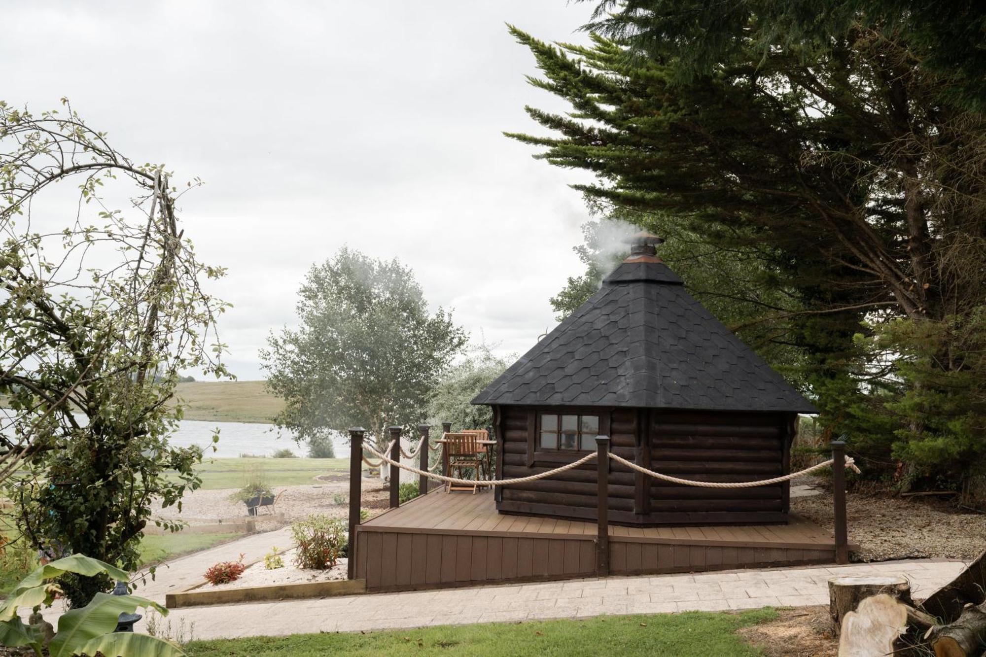 Lakescape - Waterfront Self- Catering Cabins Enniskillen Esterno foto